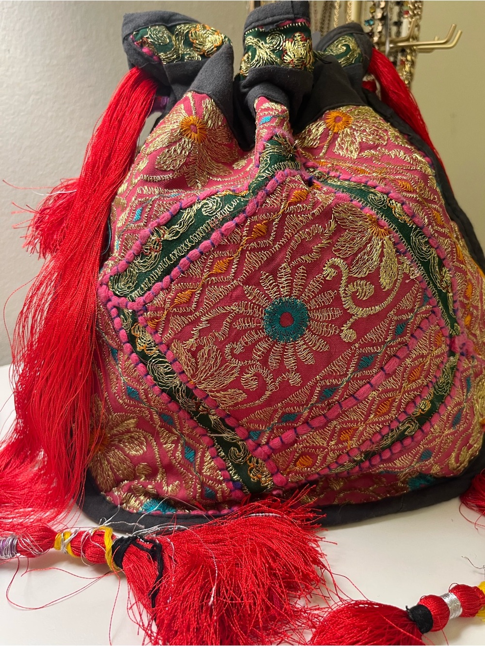 Handmade Embroidered Tassel Boho Crossbody Bag Pink Gold Festival Artisan - Picture 2 of 8